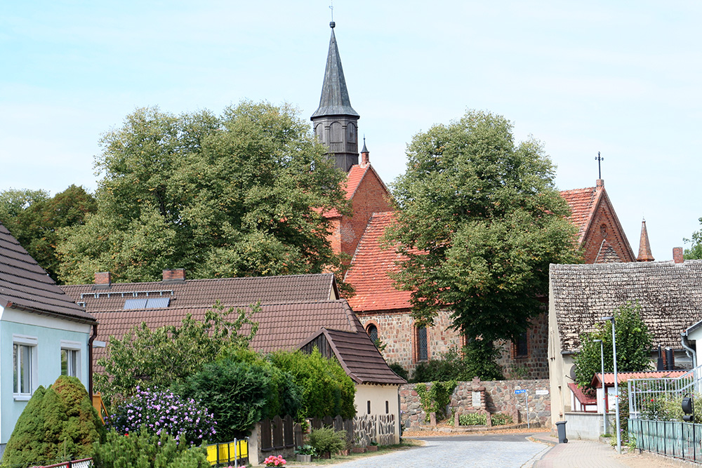 Krackow mit Blick auf die Kirche